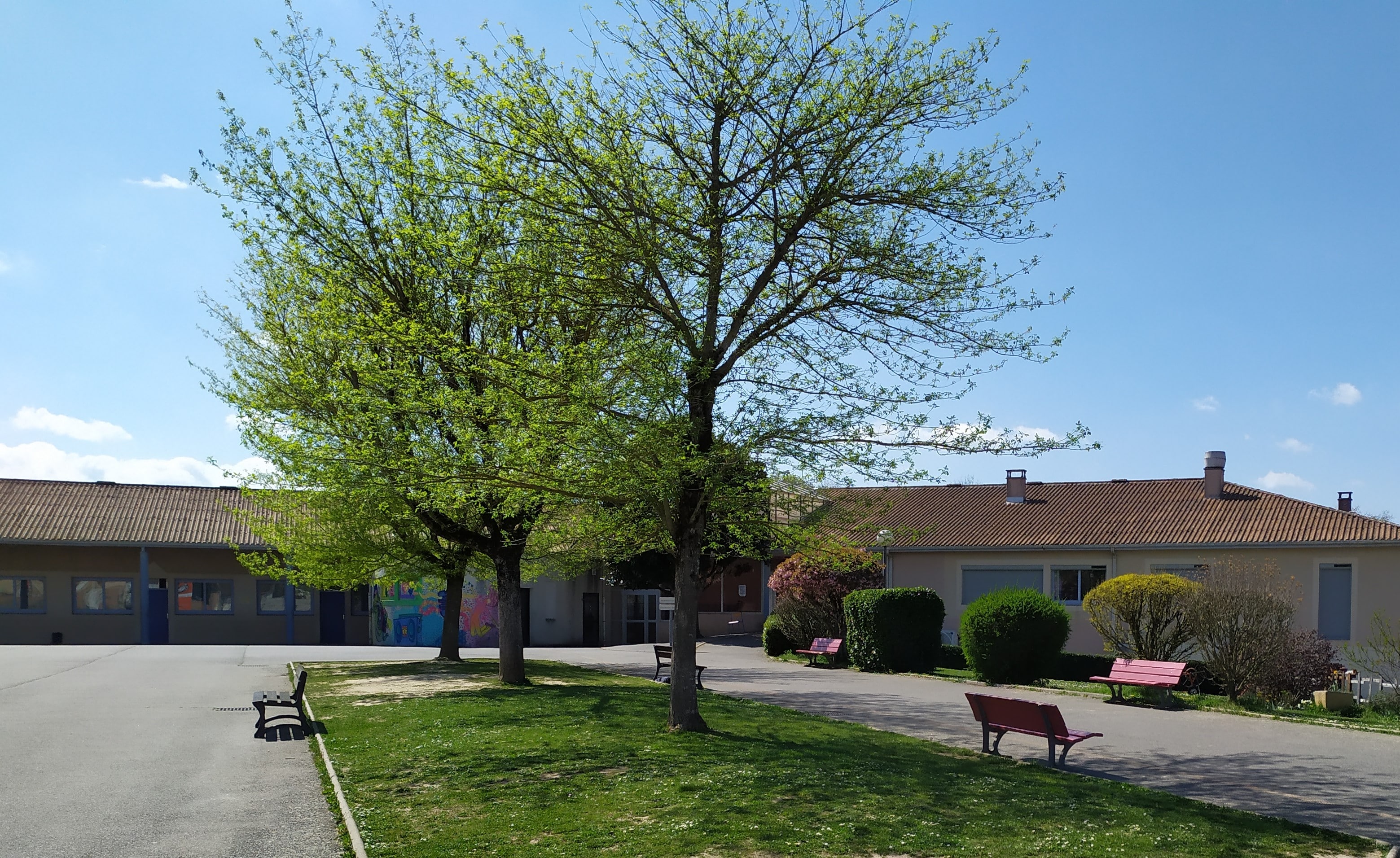 Collège E de Beaumarchais